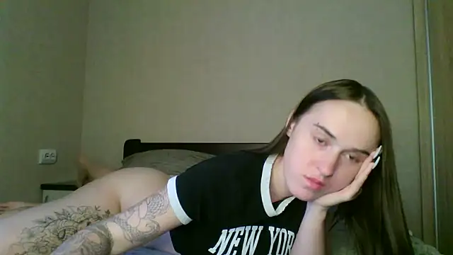 elliza snow online show from 06.18.26