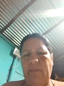 Snapshot of maduranalg chatting on 07.19.26 maduranalg online show from 07.19.26