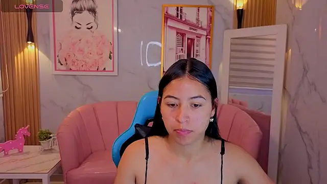 Snapshot of lia_x_a chatting on 06.17.26 lia x a online show from 06.17.26