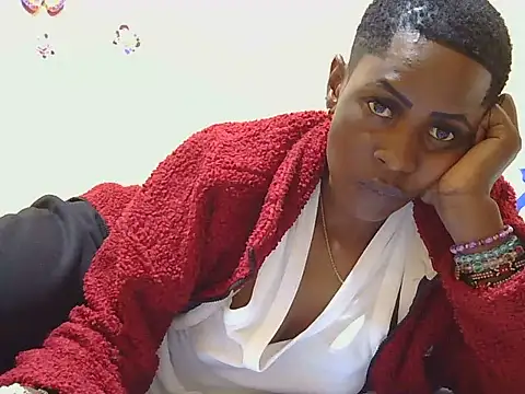 Snapshot of lunah_sexxy chatting on 06.30.26 lunah sexxy online show from 06.30.26
