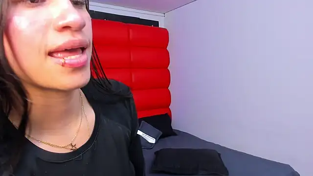 Snapshot of Gaby_Skinny_ chatting on 07.03.26 Gaby Skinny online show from 07.03.26