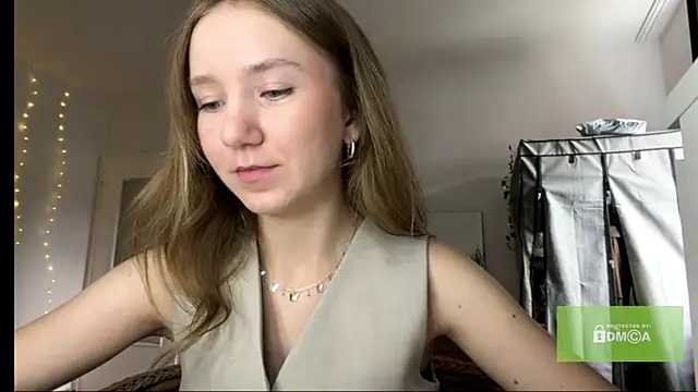smalllisa online show from 07.18.26