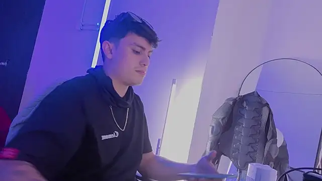 angel still  online show from 07.15.26