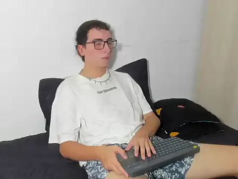 MiloGM  online show from 06.26.26
