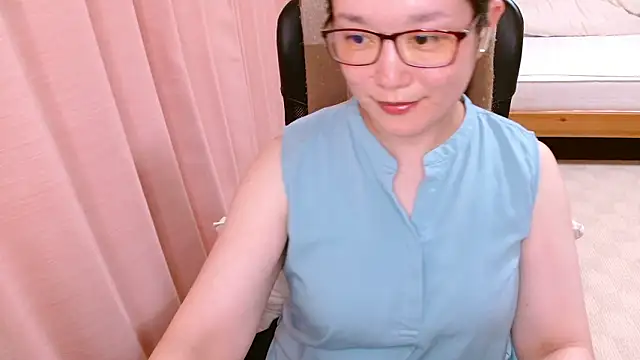 LENA-xo online show from 06.17.26