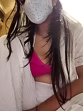 Snapshot of Romantic_riya_06 chatting on 06.23.26 Romantic riya 06 online show from 06.23.26