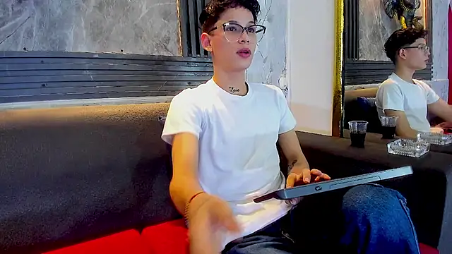 Snapshot of Brianhot0F chatting on 07.03.26 Brianhot0F online show from 07.03.26