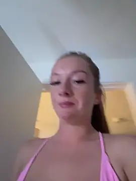 Snapshot of Sofiaswrldxo chatting on 06.18.26 Sofiaswrldxo online show from 06.18.26
