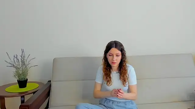 Snapshot of ToasterWife chatting on 06.17.26 ToasterWife online show from 06.17.26