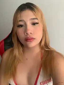 Snapshot of zury_cute1 chatting on 06.28.26 zury cute1 online show from 06.28.26
