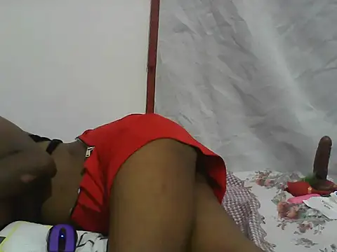 Snapshot of supa_petite chatting on 06.07.26 supa petite online show from 06.07.26