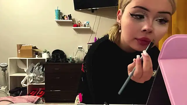 moonluv33 online show from 06.21.26