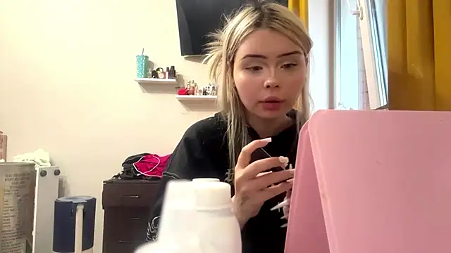 moonluv33 online show from 06.23.26