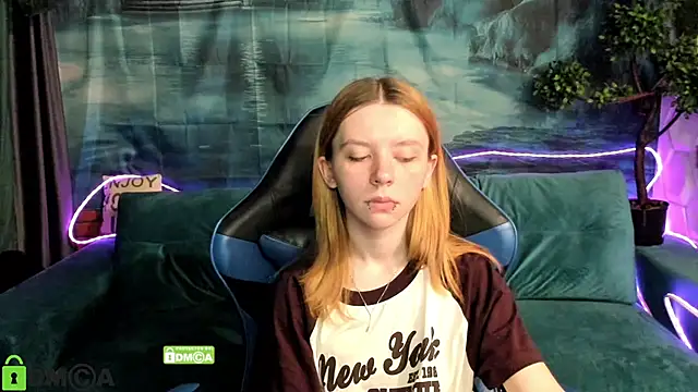 CarolInWonderland online show from 07.01.26