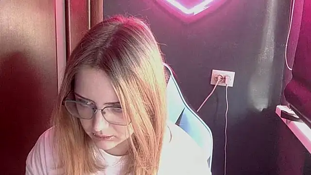 EnsuingPetal online show from 06.06.26