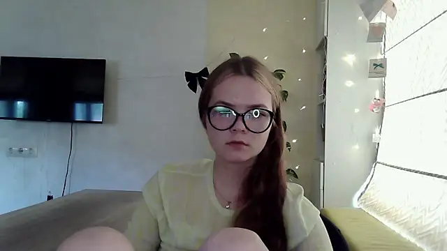 AvrilGillig online show from 06.25.26