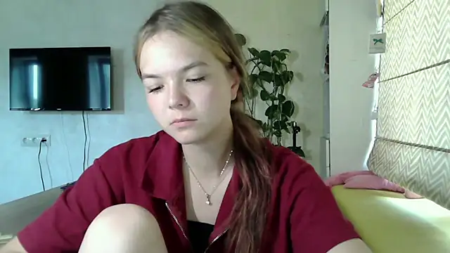 AvrilGillig online show from 07.23.26
