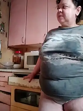 Snapshot of oksana72 chatting on 03.06.26 oksana72 online show from 03.06.26