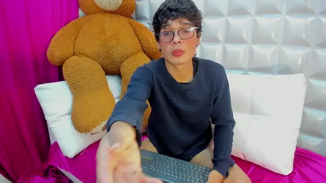 Snapshot of maximo_2019 chatting on 07.05.26 maximo 2019 online show from 07.05.26