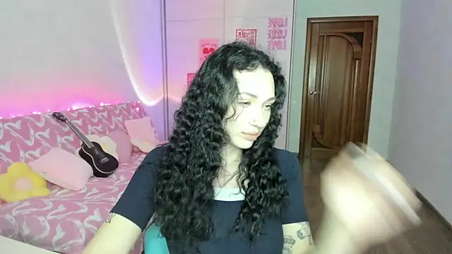 elisskriter online show from 06.17.26