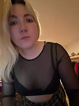 LauraStarr online show from 06.16.26