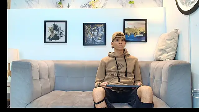 Snapshot of Hot_skinny_guys chatting on 06.13.26 Hot skinny guys online show from 06.13.26