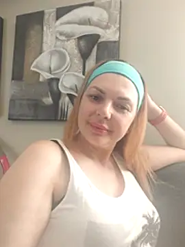 Snapshot of Milka_Ray chatting on 06.15.26 Milka Ray online show from 06.15.26