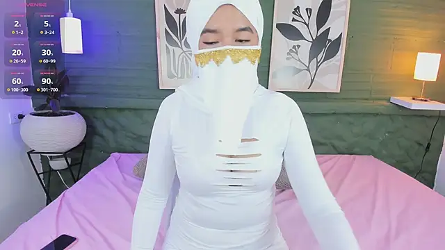 Snapshot of sakina__hana chatting on 06.11.26 sakina hana online show from 06.11.26