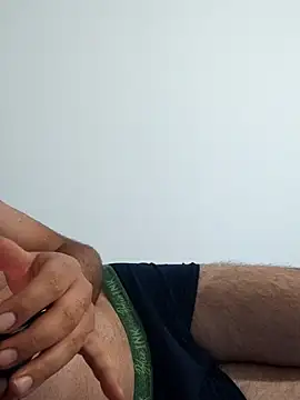 Snapshot of ynssemr chatting on 07.17.26 ynssemr online show from 07.17.26
