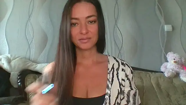 Snapshot of Mia_Salamanka chatting on 07.18.26 Mia Salamanka online show from 07.18.26