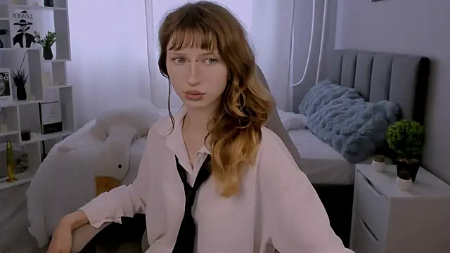 molly san  online show from 06.18.26