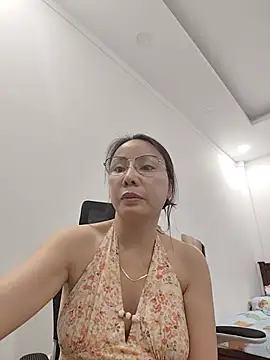 Snapshot of Fanritar chatting on 06.18.26 Fanritar online show from 06.18.26