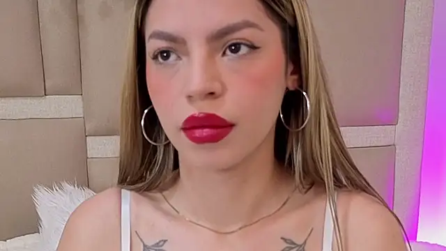 Snapshot of isa_leon18 chatting on 07.20.26 isa leon18 online show from 07.20.26