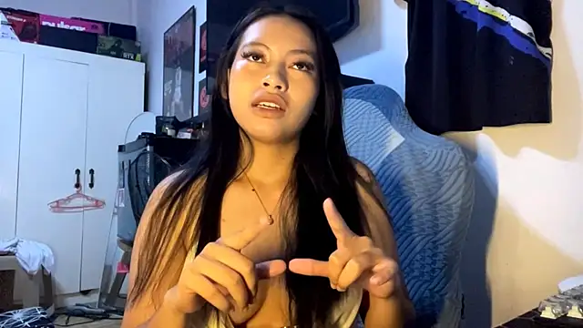 CassandraFlatt online show from 06.13.26