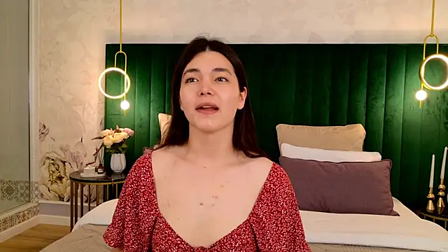 MaddieMeyer online show from 07.05.26