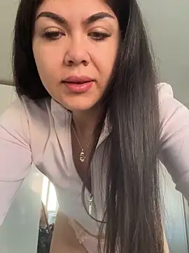 LoveYou2899 online show from 06.16.26