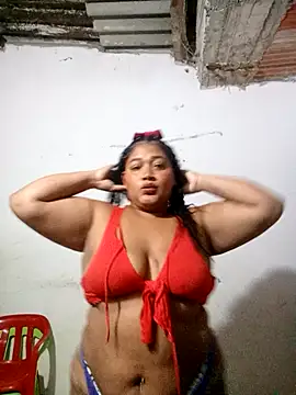 Snapshot of KITTI_HOT_ chatting on 06.12.26 KITTI HOT online show from 06.12.26