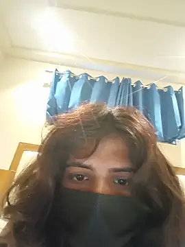 Snapshot of sassypoonam14 chatting on 07.05.26 sassypoonam14 online show from 07.05.26