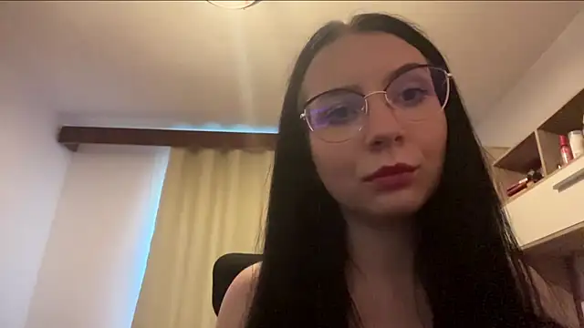LucyHotelling online show from 06.20.26
