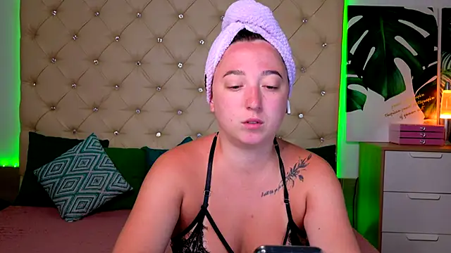 AVA MAXIMUS online show from 07.01.26