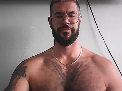 Snapshot of mrbighairychest chatting on 06.25.26 mrbighairychest online show from 06.25.26