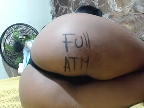 Snapshot of Rouse-stunning chatting on 06.14.26 Rouse-stunning online show from 06.14.26