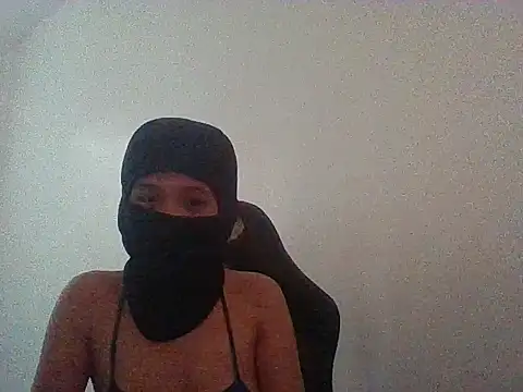 Snapshot of ellaloved chatting on 07.15.26 ellaloved online show from 07.15.26
