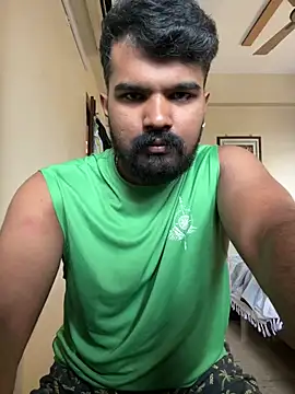Snapshot of vinay1018 chatting on 07.25.26 vinay1018 online show from 07.25.26