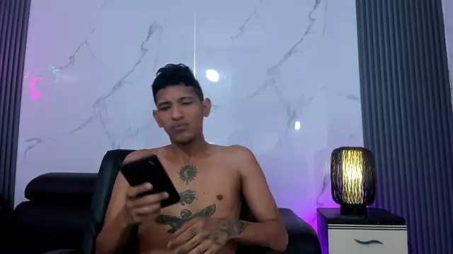 Kleyn black online show from 06.18.26