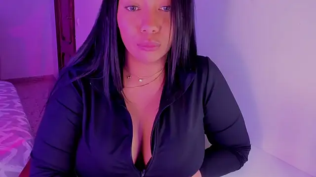 NicolePasqualott online show from 02.05.26