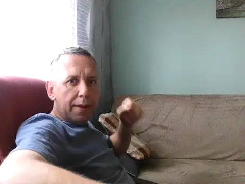 Snapshot of RafalekRozmarynowski81 chatting on 06.14.26 RafalekRozmarynowski81 online show from 06.14.26