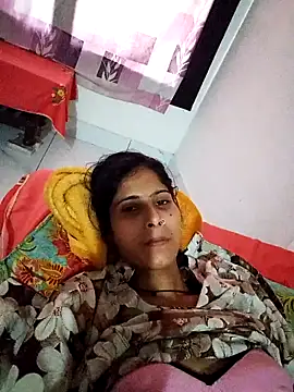 Snapshot of cutiegirlll chatting on 06.17.26 cutiegirlll online show from 06.17.26