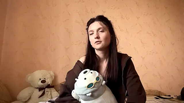 RonnaFalbo online show from 06.15.26