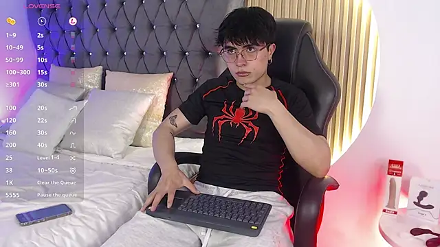 Tommy Claks online show from 07.05.26